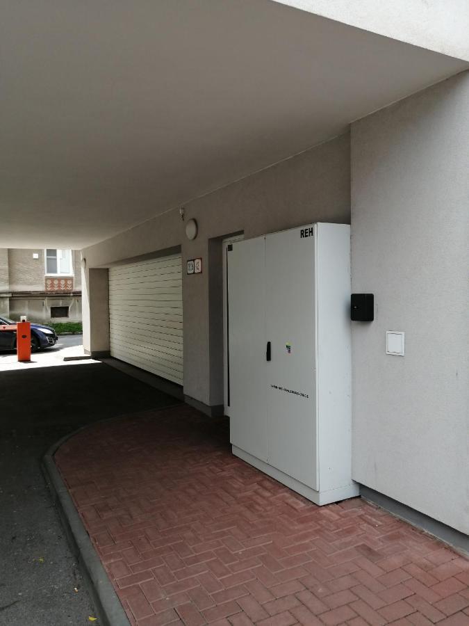 Modern City Center Apartment With Private Parking Martin Exterior foto